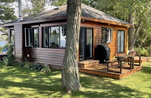 Leeds and the Thousand Islands Cabaña | 1000 islas isla privada
