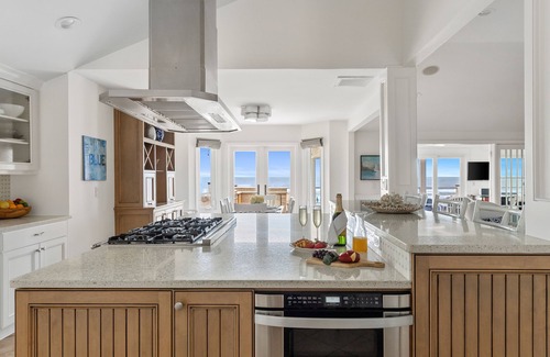 Folly Beach Casa | 1001 E. Arctic - Out Of The Blue - Unique Outdoor Space- Luxury