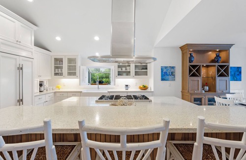 Folly Beach Casa | 1001 E. Arctic - Out Of The Blue - Unique Outdoor Space- Luxury