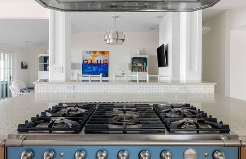 Folly Beach Casa | 1001 E. Arctic - Out Of The Blue - Unique Outdoor Space- Luxury