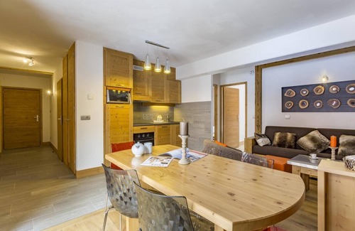 Les Brevieres Apartamento | 150m del centro estación, fitness, piscina, sauna, hammam, balcón, tv, 67m², Tignes