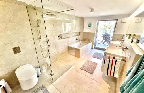 Caputh Apartamento | 100m2 Fewo im Haus am See mit Garten bei Potsdam