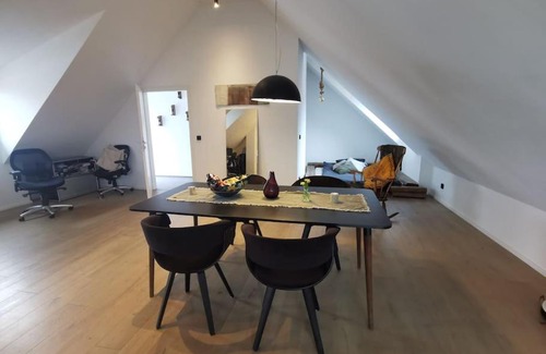 Thuengersheim Apartamento | 100m² Office Loft 10 Min von Würzburg Stadtmitte