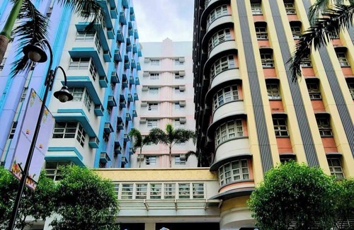Moonwalk Apartamento | 101 Newport Blvd: SkyStag Aerie - A cozy studio near NAIA Terminal 3 Airport