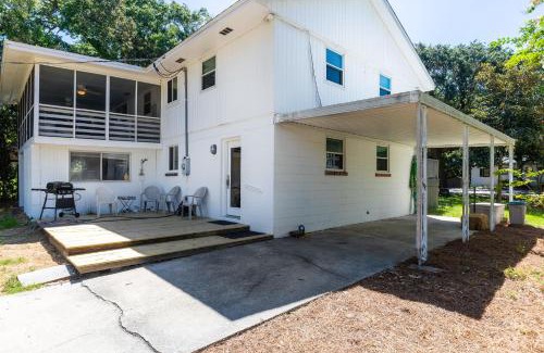 Folly Beach Casa | 1010 E Ashley - Two Kitchens - Steps to Beach