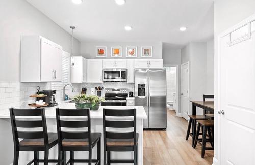 Clarksville Casa | 1012 Franklin Street