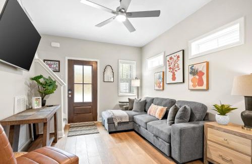 Clarksville Casa | 1012 Franklin Street