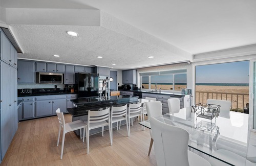 Oxnard Shores Casa | 1015MBR -OCEANFRONT 5 bedroom 4 bath SLEEPS 10