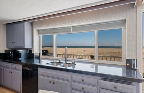 Oxnard Shores Casa | 1015MBR -OCEANFRONT 5 bedroom 4 bath SLEEPS 10