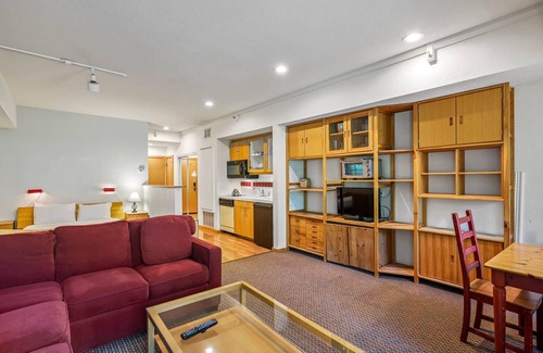 Olympic Valley Apartamento | 104 | Peaceful Studio - Hot Tubs + Nature Walks