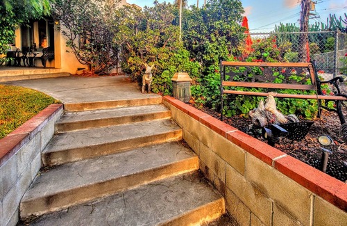 Walnut Valley Casa | #104 So-Cal Haven Spacious 4-bedroom with Pool & BBQ: mins to Universal/Beaches