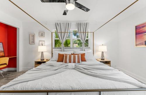 Golden Beach Estates Casa | 105 Bay Dr N