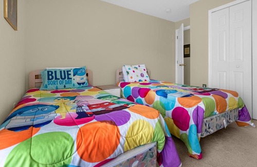 Lake Berkley Casa | 1061 Lake Berkley 4 Bed with Pool&Spa