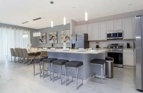 Kissimmee Complejo | 10BD Bella Vida Modern Home Private Pool (BV 4456)