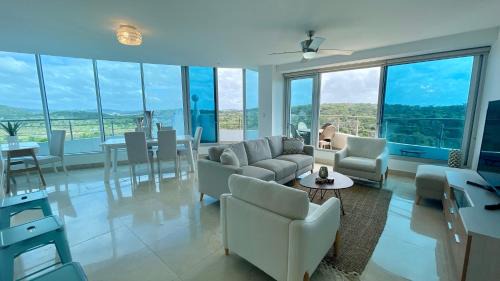 Playa Bonita Village Apartamento | 10G Perfect 2 Bedroom with Ocean and Jungle Views