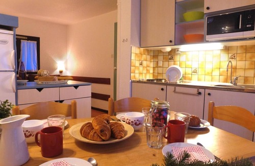 Saint-Leger-les-Melezes Apartamento | Swimming pool, sauna, hammam, parking, tv, ski locker, 35m², Saint-Léger-les-Mélèzes