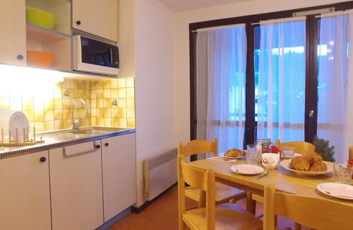 Saint-Leger-les-Melezes Apartamento | Swimming pool, sauna, hammam, parking, tv, ski locker, 35m², Saint-Léger-les-Mélèzes
