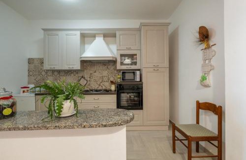 Tresnuraghes Apartamento | 10min Da Bosa Marina - Con Giardino e Parcheggio