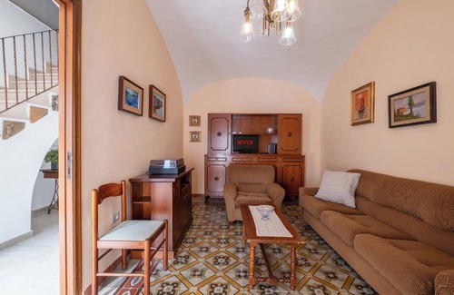 Tresnuraghes Casa | [10min From Bosa Marina] With Garden and Parking