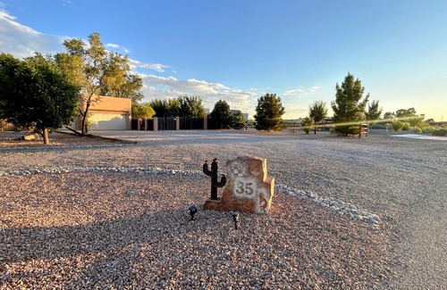 Corrales Casa | 10min to Albuquerque Balloon Park-Corrales Oasis, 5 night minimum booking!