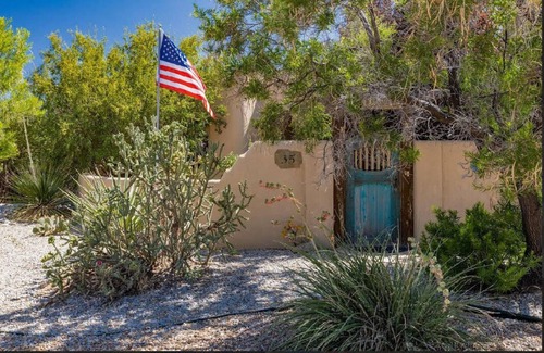 Corrales Casa | 10min to Albuquerque Balloon Park-Corrales Oasis, 5 night minimum booking!