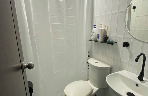 Bangkal Casa | 10mins to Greenbelt Mal-San Lorenzo Place