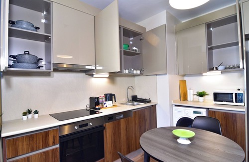 Mahmutbey Apartamento | 10th floor brand new complete apartment