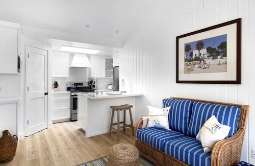 Laguna Beach Cabaña | 11/16 to 1/5 SPECIAL 90/nt GORGEOUS COTTAGE! 1 BLOCK TO THE BEACH!