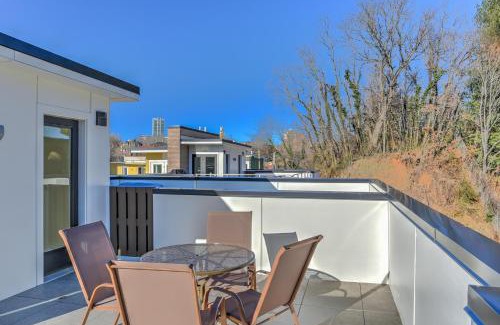 East End - Valley Street Casa | 11 Bauhaus Townhome