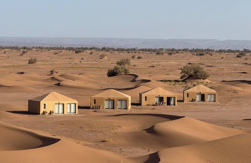 M'Hamid El Ghizlane Alquiler De RV | 11-bedroom campground in terrific M'Hamid El Ghizlane with AC