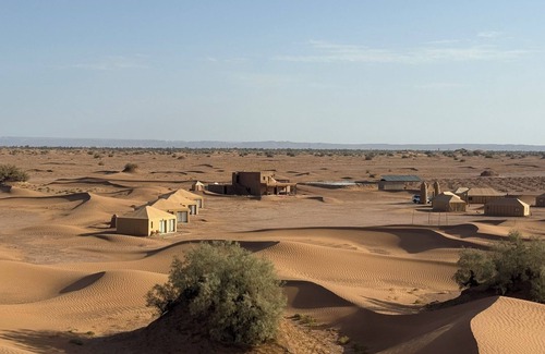 M'Hamid El Ghizlane Alquiler De RV | 11-bedroom campground in terrific M'Hamid El Ghizlane with AC
