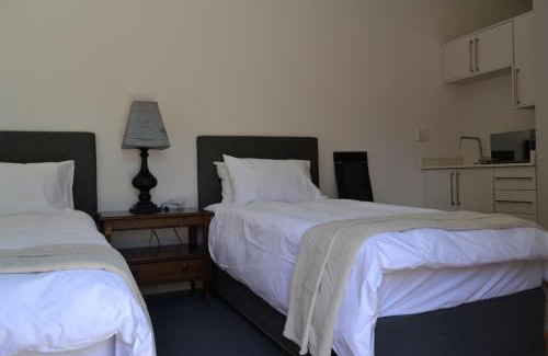 Klerksdorp Casa | 11 Kiaat Suites