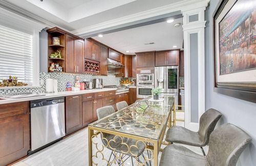 Westwego Casa | 11 Mi to NOLA: Westwego Home w/ Sunroom!