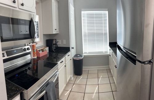 Broadmoor Apartamento | 11 miles from LSU University, 70 miles New Orleans 60 miles Lafayette