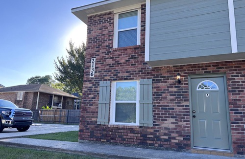 Broadmoor Apartamento | 11 miles from LSU University, 70 miles New Orleans 60 miles Lafayette