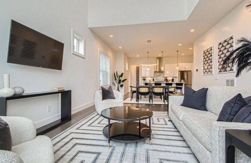 Berry Hill Casa | 11- Modern Retreat - The Music City Collection