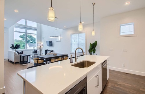 Berry Hill Casa | 11- Modern Retreat - The Music City Collection