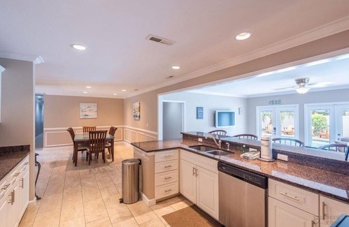 North Forest Beach Casa | 11 Sandpiper St - Sandpiper Oasis Large Pool and Putting Green