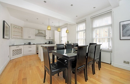 Earl's Court Apartamento | 1100 pies cuadrados Mansión de lujo en Earls Court