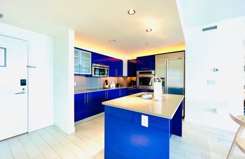Central Beach Apartamento | 1106-Beachfront-Gym-Downtown-Main strip-Oceanview-Pool-Stunning views