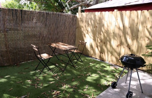 West Little Havana Apartamento | 1117 Apt 3 · 1bed/1bath apt w/ parking & patio great location !