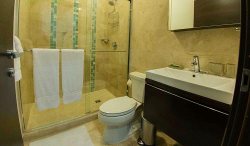 Washington Apartamento | 112: 1-Bedroom Grd floor condo w/patio. Palm Beach