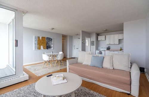South End Apartamento | 112 Bright DT Apt w Amazing View