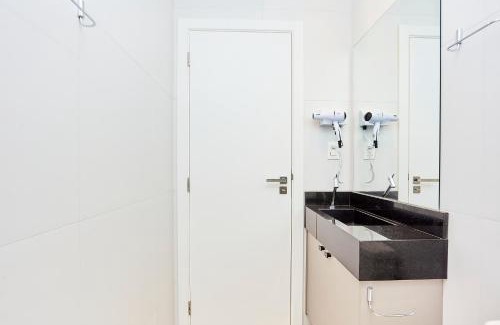 Ze Amandio Apartamento | 1142 Elegance Flat Praia de Bombas Piscina
