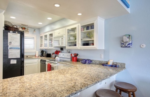 Downtown Condominio | 117 Pismo Shores: 2 BR, 2.5 BA Condominium in Pismo Beach, Sleeps 6