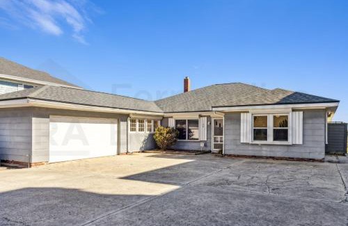 Ocean Cay Casa | 1180 S Fletcher Ave