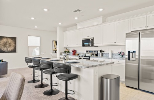 Riverside Casa | 11Beds/New/6BD/4BD/Spacious