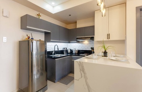 Pasay Condominio | 11M LuxeStay @ The Radiance Manila