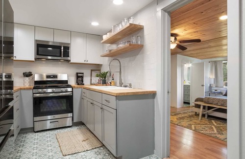 Bandera Casa | 11th Street River House | 3BR on Medina in Bandera