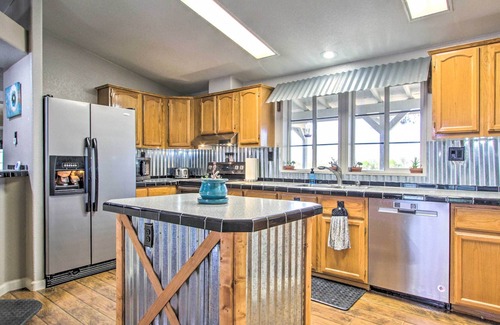 Tonopah Casa | 12+ Acre Equestrian Escape w/ Riding Trails!